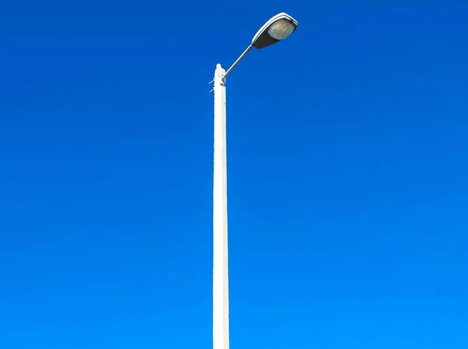 Egykarú közlekedési oszlop